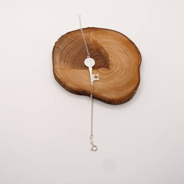 Pulsera llave de San Benito